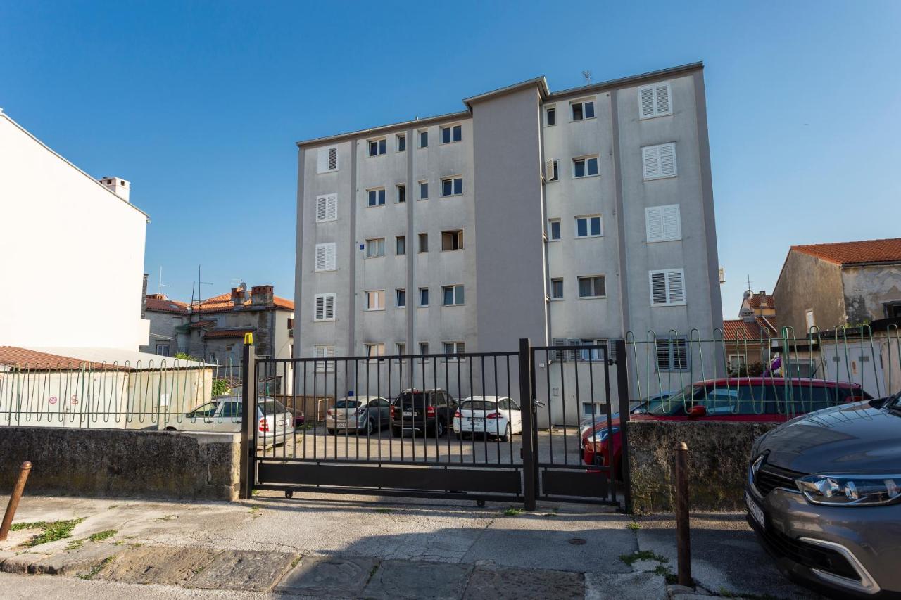 Apartman Izis Centar Pule Pula Zewnętrze zdjęcie